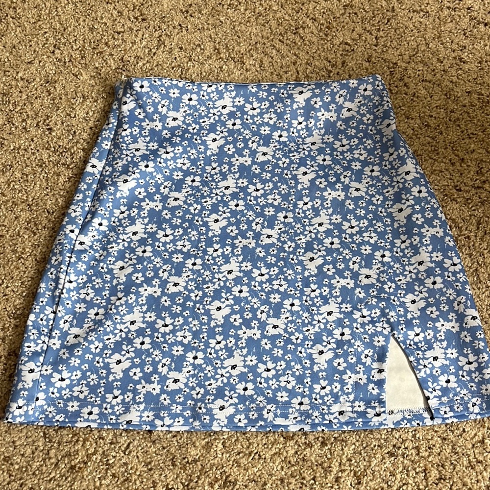 blue white and black flower skirt with slit